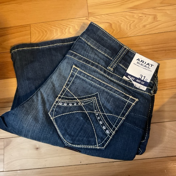 New Ariat Women’s 31R REAL Spitfire Riding Jeans Blue Embellished Stretch Denim - Picture 8 of 10